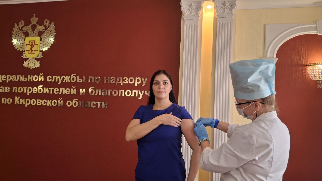 Роспотребнадзор напомнил, кому особенно важна прививка от гриппа
